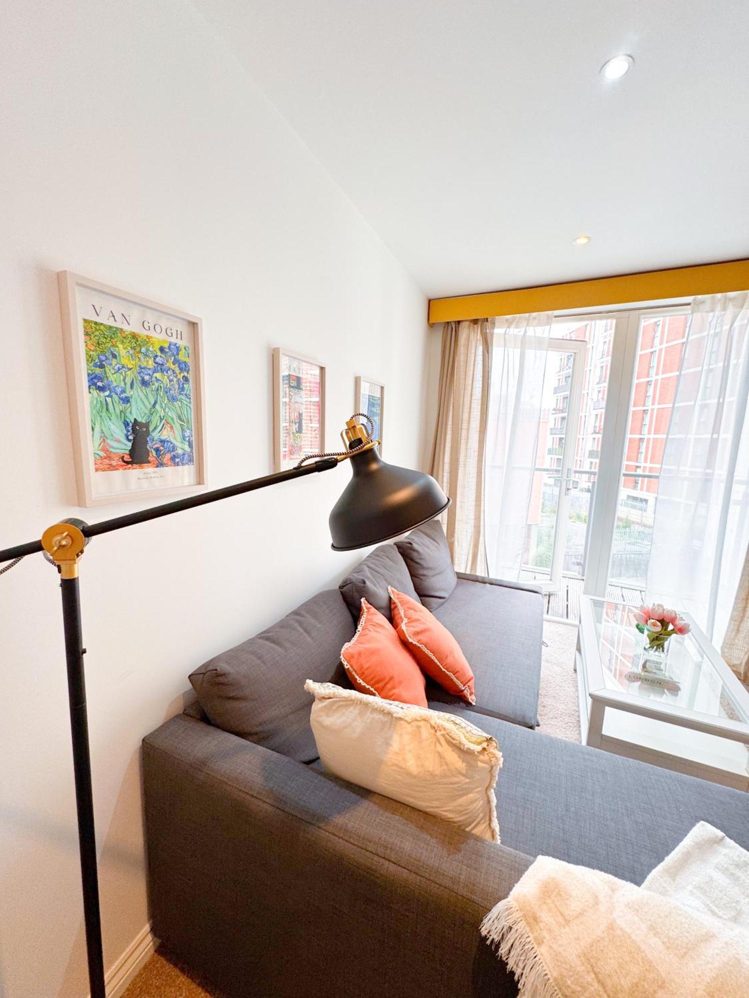 Family Battersea With Balcony In * London